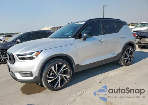 2019 Volvo Xc40 T5 Momentum z USA, uszkodzony, nr VIN YV4162XZXK2014687